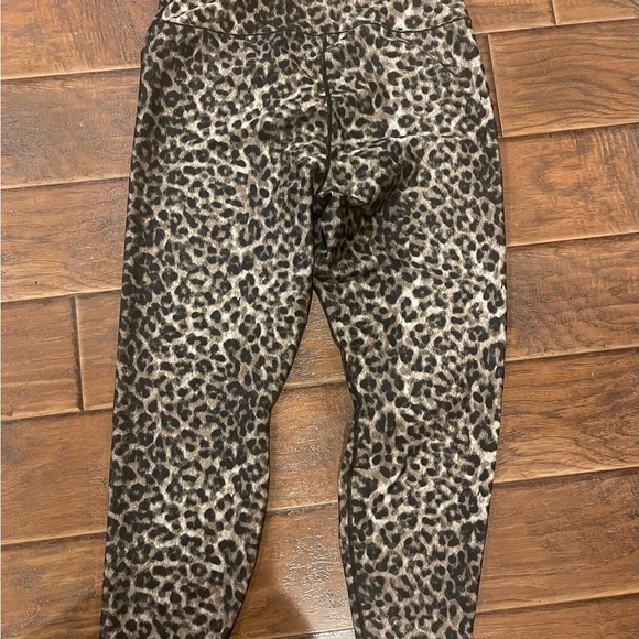Good American Leopard Print Leggings - Picture 4 of 4